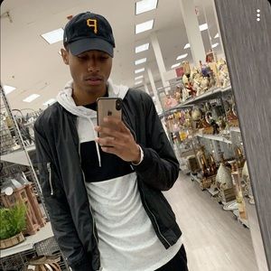 Meet your Posher, Douglas